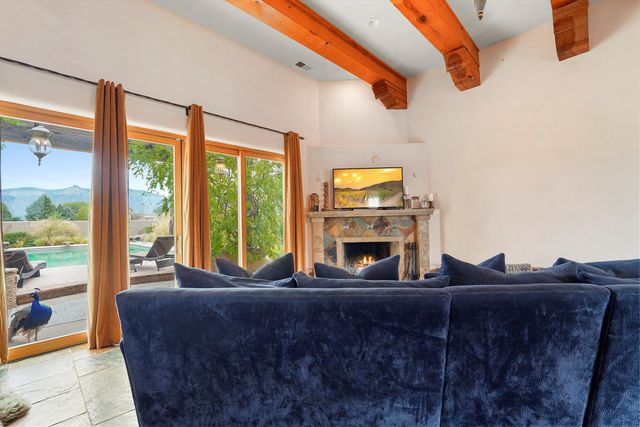 11 Koontz Road, Corrales, NM 87048