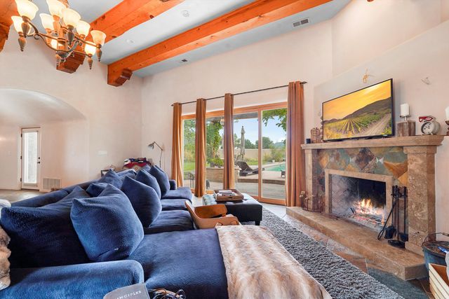 11 Koontz Road, Corrales, NM 87048