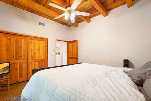 11 Koontz Road, Corrales, NM 87048