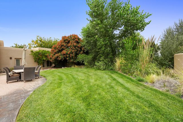 11 Koontz Road, Corrales, NM 87048