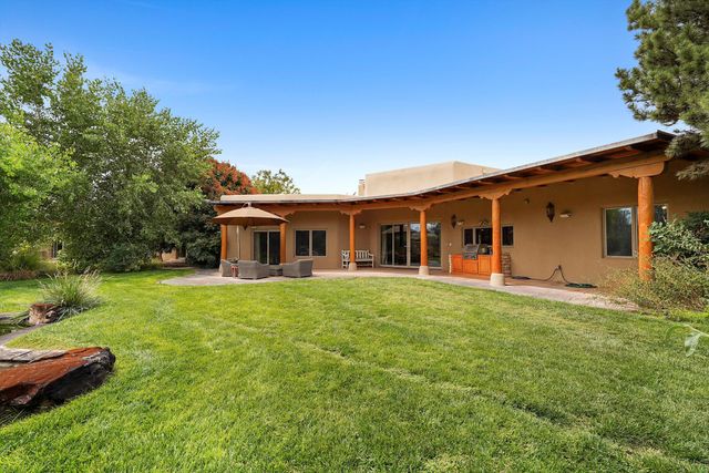 11 Koontz Road, Corrales, NM 87048