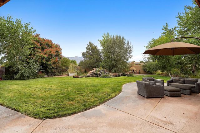 11 Koontz Road, Corrales, NM 87048