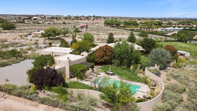 11 Koontz Road, Corrales, NM 87048