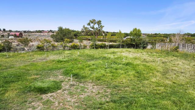 11 Koontz Road, Corrales, NM 87048