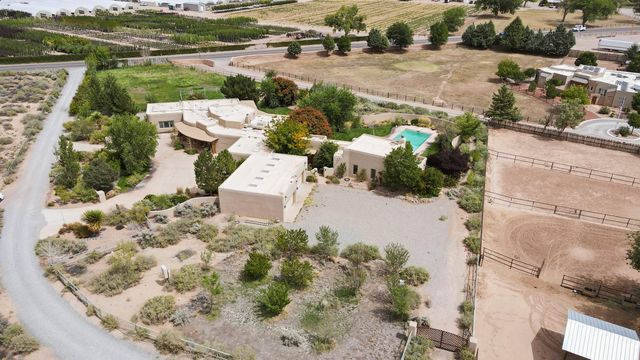 11 Koontz Road, Corrales, NM 87048