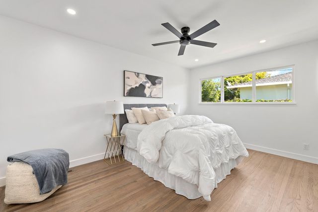 1203 Annapolis Drive, San Mateo, CA 94403
