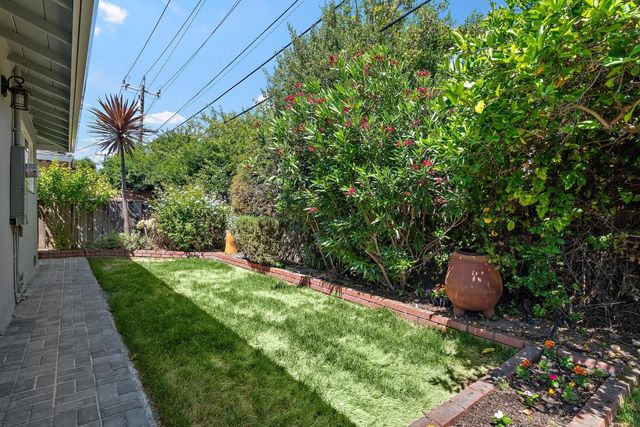 1203 Annapolis Drive, San Mateo, CA 94403