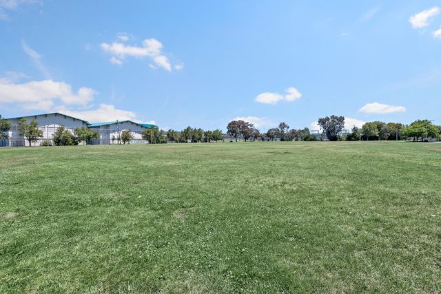 1203 Annapolis Drive, San Mateo, CA 94403