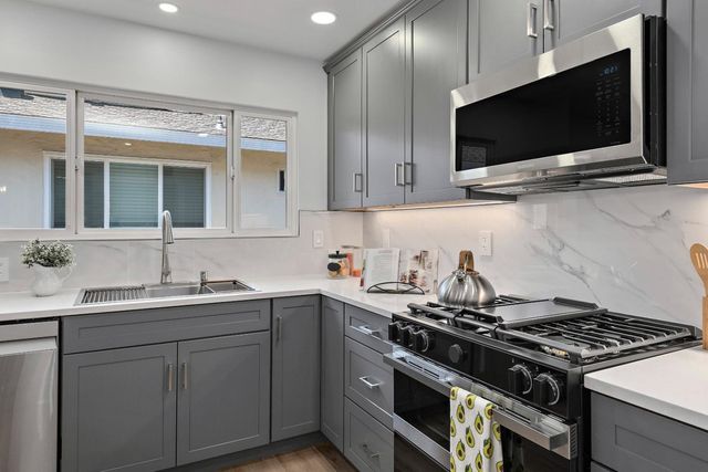 1203 Annapolis Drive, San Mateo, CA 94403
