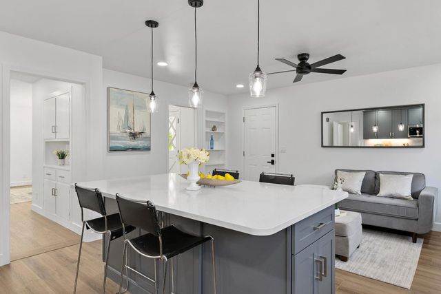 1203 Annapolis Drive, San Mateo, CA 94403