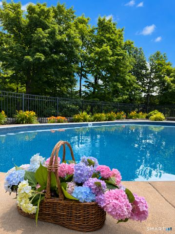 170 Judd Road, Easton, CT 06612