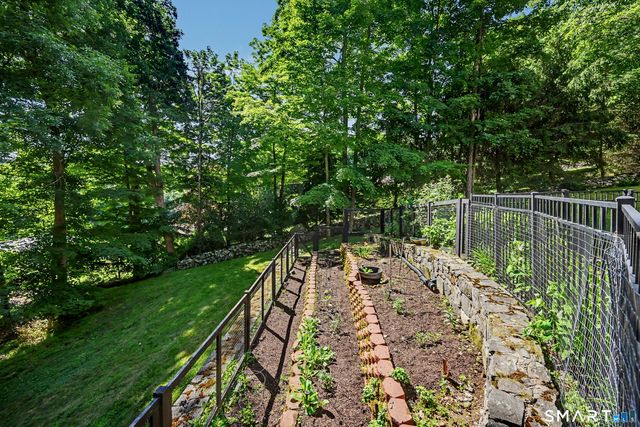 170 Judd Road, Easton, CT 06612