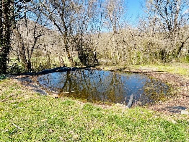 1831 Fishtrap Road, Manchester, KY 40962