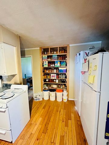 1831 Fishtrap Road, Manchester, KY 40962