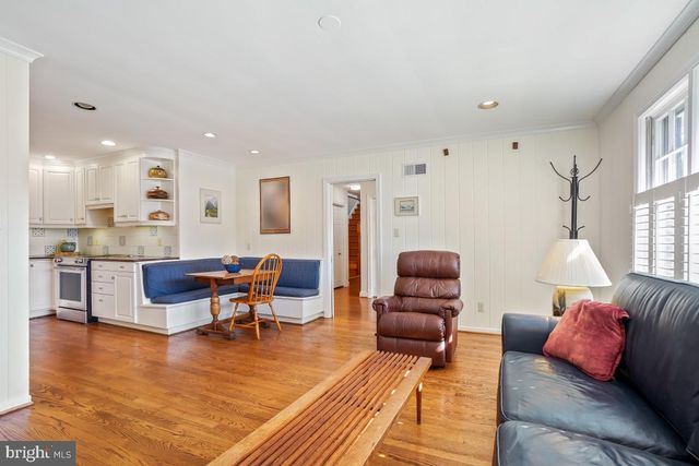 7214 POMANDER LN, Chevy Chase, MD 20815