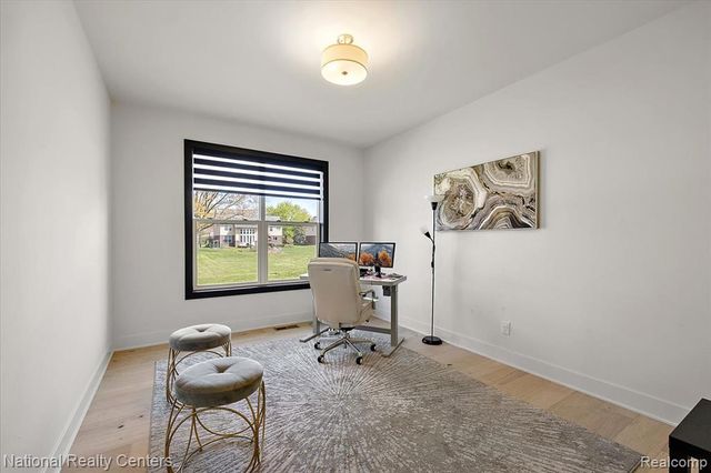 1283 Bloomingdale Drive, Troy, MI 48085