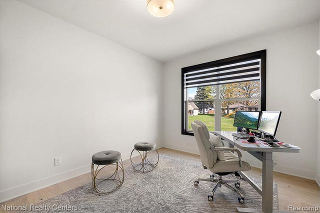 1283 Bloomingdale Drive, Troy, MI 48085