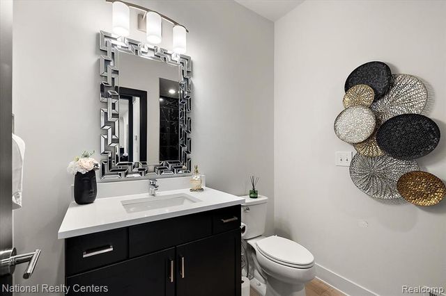 1283 Bloomingdale Drive, Troy, MI 48085