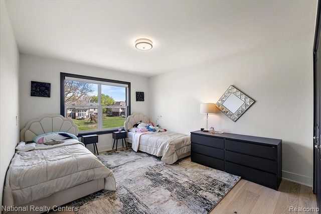 1283 Bloomingdale Drive, Troy, MI 48085