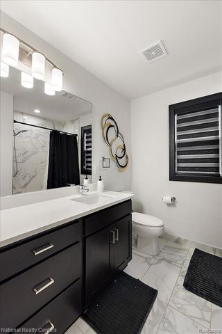 1283 Bloomingdale Drive, Troy, MI 48085
