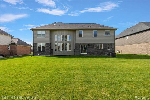 1283 Bloomingdale Drive, Troy, MI 48085