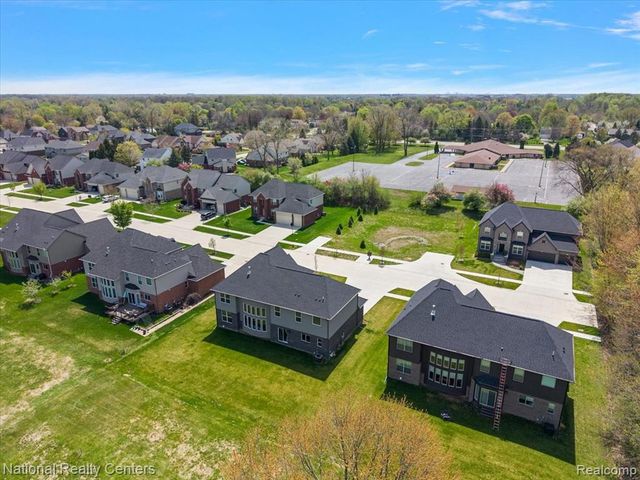 1283 Bloomingdale Drive, Troy, MI 48085