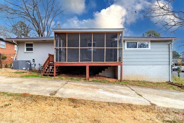1701 Irma Street, Charlotte, NC 28216
