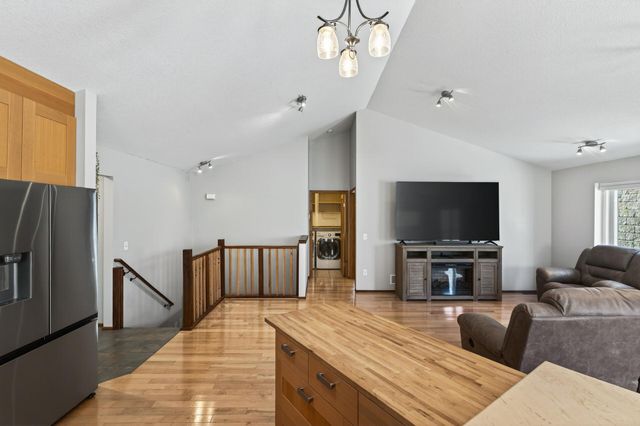 13593 Embry Way, Apple Valley, MN 55124