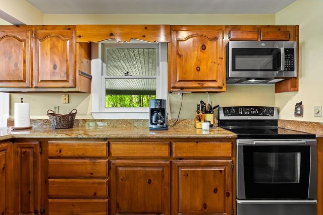 87 Snowbird Lane, Murphy, NC 28906