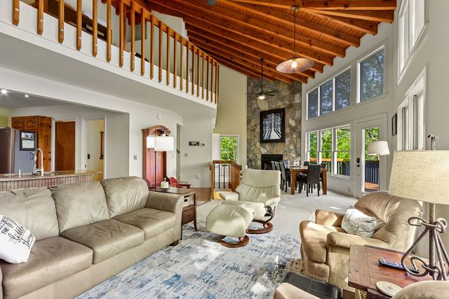 87 Snowbird Lane, Murphy, NC 28906