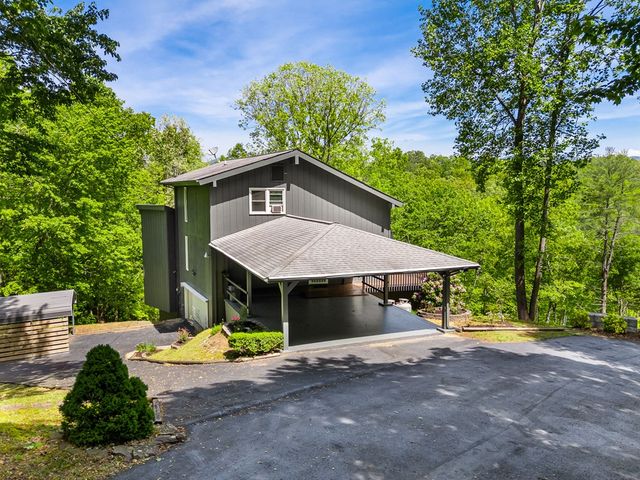 87 Snowbird Lane, Murphy, NC 28906