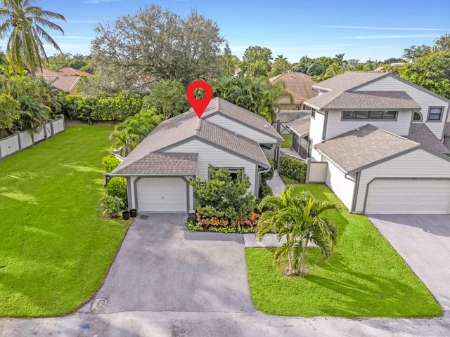 2474 Bedford Mews Drive, Wellington, FL 33414