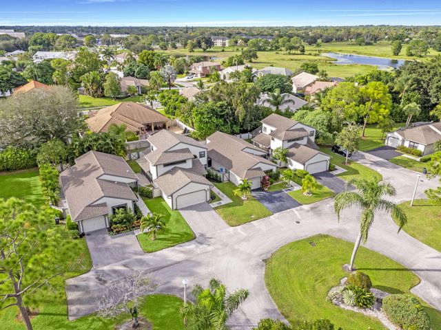 2474 Bedford Mews Drive, Wellington, FL 33414