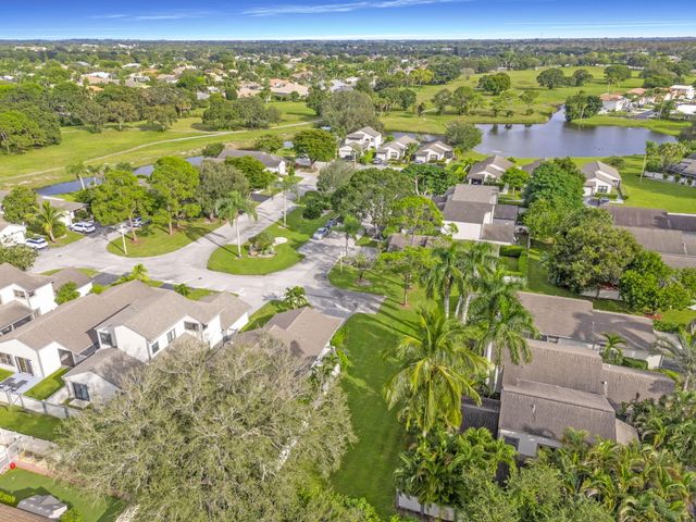2474 Bedford Mews Drive, Wellington, FL 33414