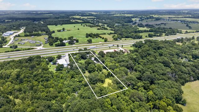 130 County Road 3102, Greenville, TX 75402