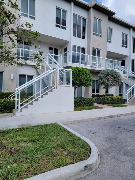 6310 NW 103rd Place 202, Doral, FL 33178