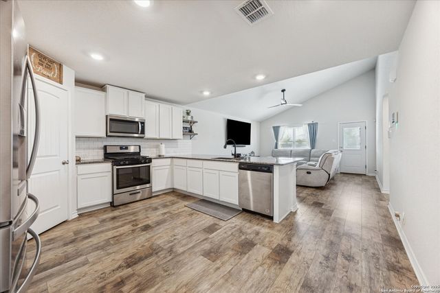 9721 Moon Shine, San Antonio, TX 78254