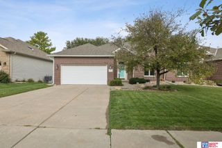 1620 Old Farm Road, Lincoln, NE 68512