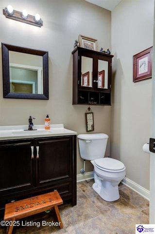 316 Merlot Court, Vine Grove, KY 40175