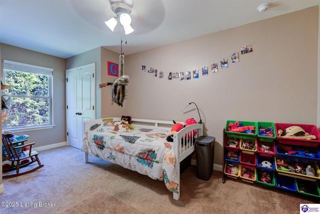 316 Merlot Court, Vine Grove, KY 40175