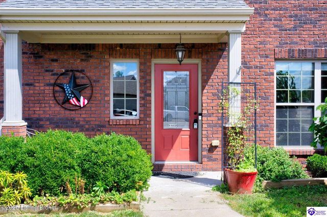 316 Merlot Court, Vine Grove, KY 40175