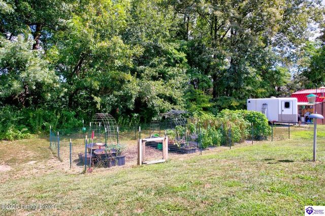 316 Merlot Court, Vine Grove, KY 40175