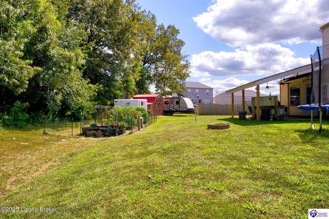 316 Merlot Court, Vine Grove, KY 40175