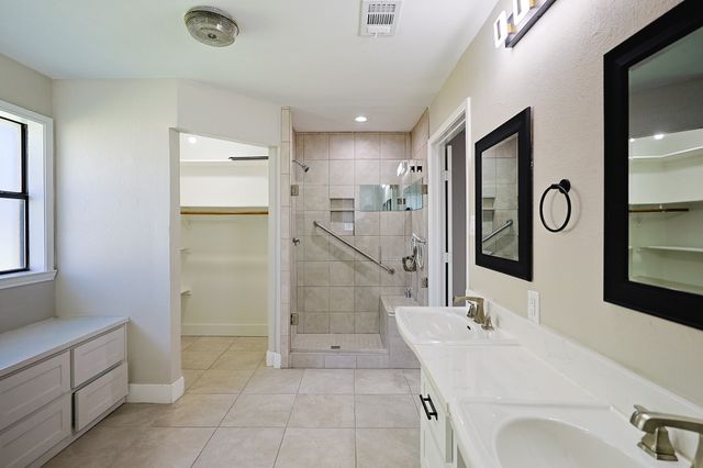 621 Main Street, Roanoke, TX 76262