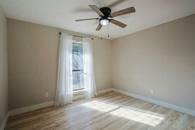 621 Main Street, Roanoke, TX 76262