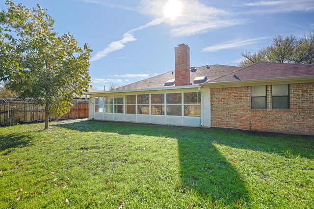 621 Main Street, Roanoke, TX 76262