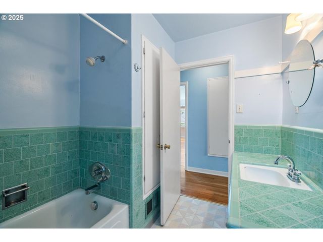 1580 BONNIE Way, Salem, OR 97304