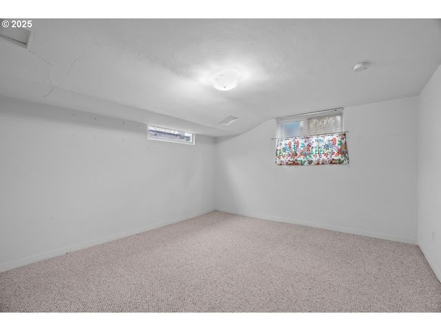 1580 BONNIE Way, Salem, OR 97304