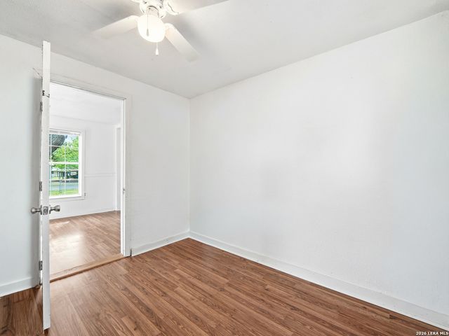 501 E WESTMEYER ST, Poth, TX 78147