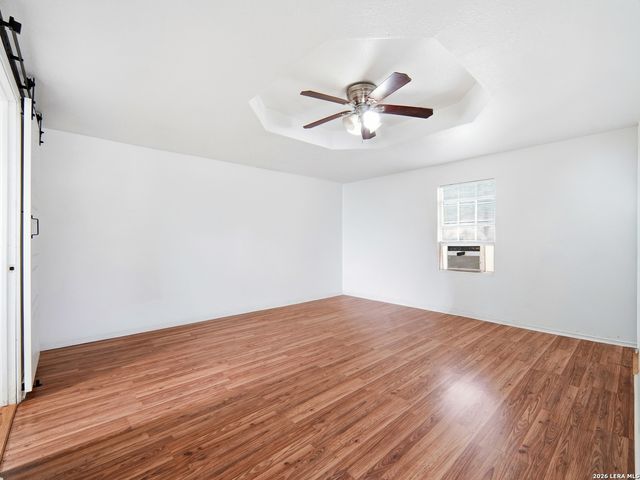 501 E WESTMEYER ST, Poth, TX 78147
